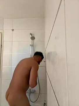 husbandandwifetobe online show from November 2025 01:03:01 PM