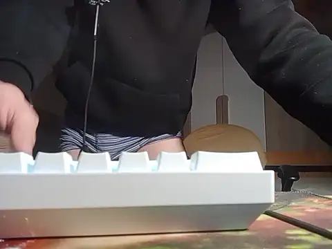 ziolsonek online show from December 2025 08:58:01 PM