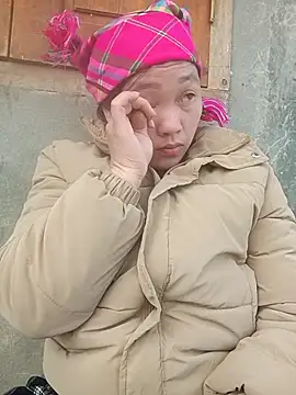 miumiu 00 online show from February 2026 02:22:01 AM