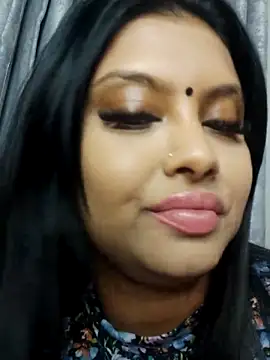 Indian GlowingMiax online show from November 2025 02:01:02 AM