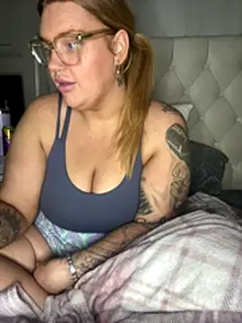 MysteriousMylaX online show from December 2025 03:50:01 PM