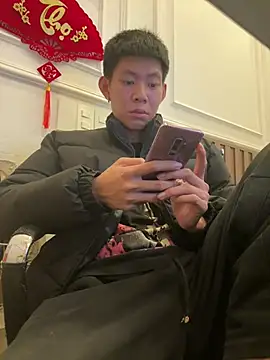 linh21107 online show from April 2026 02:31:01 PM