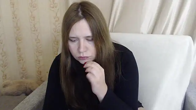 Snapshot of AdelinaLawson chatting on December 2024 02:46:02 PM AdelinaLawson online show from December 2024 02:46:02 PM