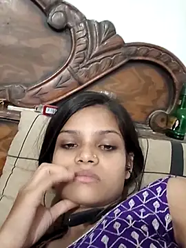 Komal0099 online show from November 2025 02:41:01 PM