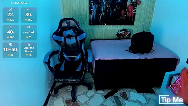 alison moon7 online show from November 2025 02:08:01 PM