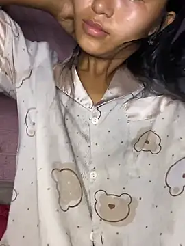 Snapshot of milo_bae chatting on June 2026 10:12:01 PM milo bae online show from June 2026 10:12:01 PM
