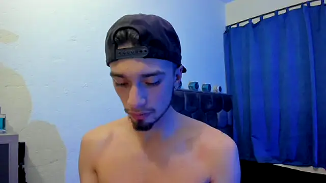 Snapshot of theostone chatting on September 2025 09:36:01 AM theostone online show from September 2025 09:36:01 AM