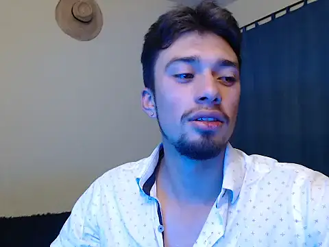 Snapshot of theostone chatting on November 2025 08:19:02 PM theostone online show from November 2025 08:19:02 PM