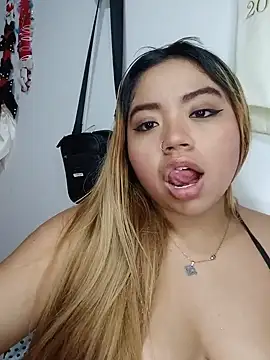 Emily  Hott online show from May 2026 05:47:01 AM