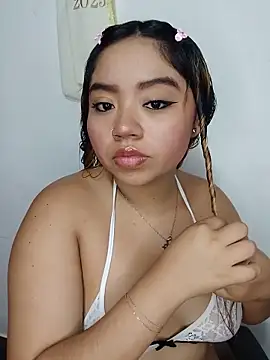 Emily  Hott online show from May 2026 09:26:02 AM
