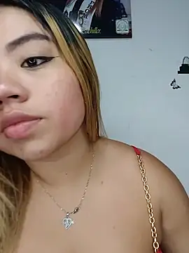Snapshot of Emily__Hott chatting on July 2026 05:02:02 AM Emily Hott online show from July 2026 05:02:02 AM