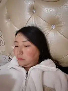 lingling5200 online show from February 2026 02:03:02 PM