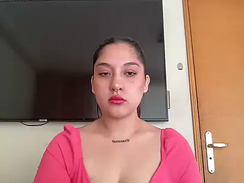 smokemilv online show from October 2025 05:46:02 PM