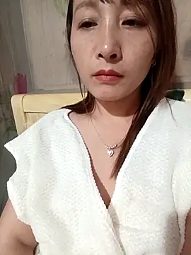 Missa kute20 online show from October 2025 02:58:02 PM