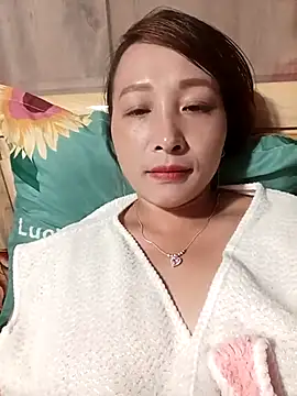 Missa kute20 online show from October 2025 01:41:02 AM