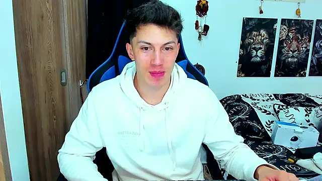 javiersexymann online show from January 2025 07:45:01 PM