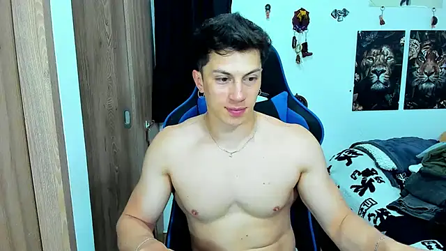 javiersexymann online show from February 2025 01:25:02 AM