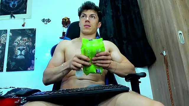 javiersexymann online show from February 2025 02:42:01 AM