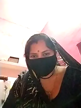 Snapshot of Rajnee33A chatting on April 2026 01:06:02 PM Rajnee33A online show from April 2026 01:06:02 PM