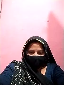 Snapshot of Rajnee33A chatting on April 2026 04:52:02 PM Rajnee33A online show from April 2026 04:52:02 PM