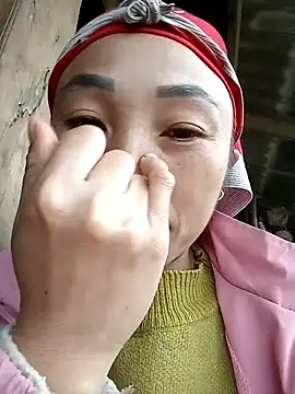 lucybaby00 online show from November 2025 09:25:01 AM