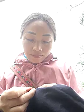 lucybaby00 online show from February 2026 03:14:02 AM