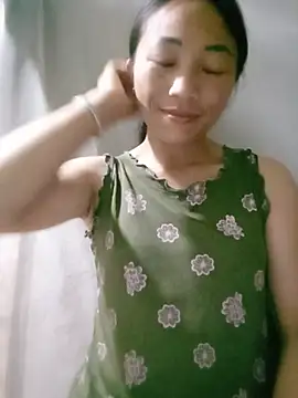 Snapshot of lucybaby00 chatting on August 2026 11:03:02 PM lucybaby00 online show from August 2026 11:03:02 PM
