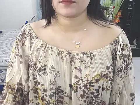 Snapshot of Ridiha_Pari chatting on May 2026 01:38:01 PM Ridiha Pari online show from May 2026 01:38:01 PM