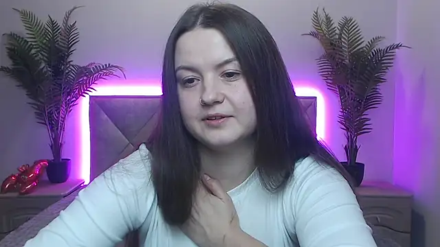 Snapshot of MavkaCute chatting on October 2025 06:18:02 PM MavkaCute online show from October 2025 06:18:02 PM