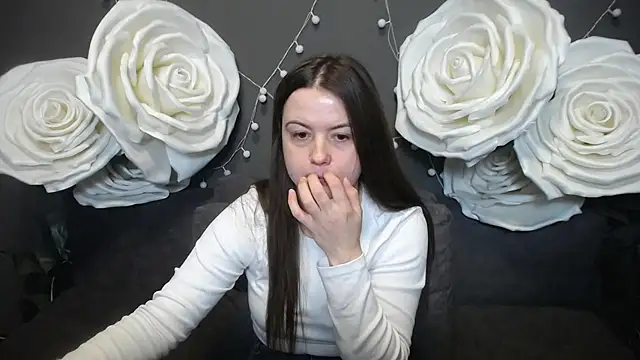 Snapshot of MavkaCute chatting on November 2025 07:18:01 PM MavkaCute online show from November 2025 07:18:01 PM