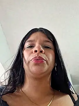 Eiimy pretty online show from October 2025 08:05:01 PM