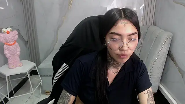 Snapshot of Ashley_Blum_v chatting on October 2025 01:13:02 AM Ashley Blum v online show from October 2025 01:13:02 AM