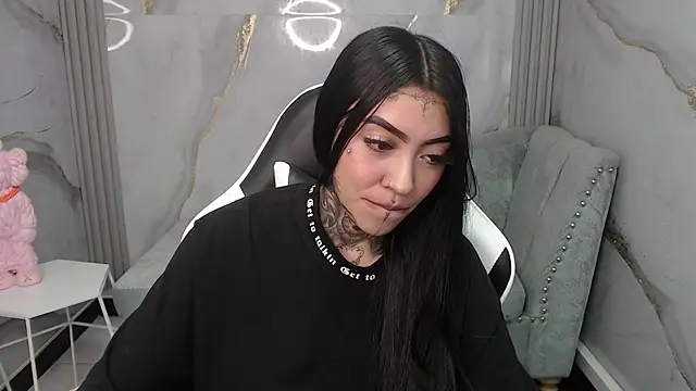 Snapshot of Ashley_Blum_v chatting on November 2025 08:31:01 PM Ashley Blum v online show from November 2025 08:31:01 PM
