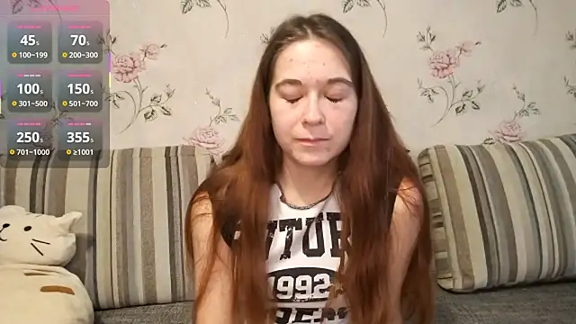 Snapshot of KissKarina chatting on October 2025 12:52:02 PM KissKarina online show from October 2025 12:52:02 PM