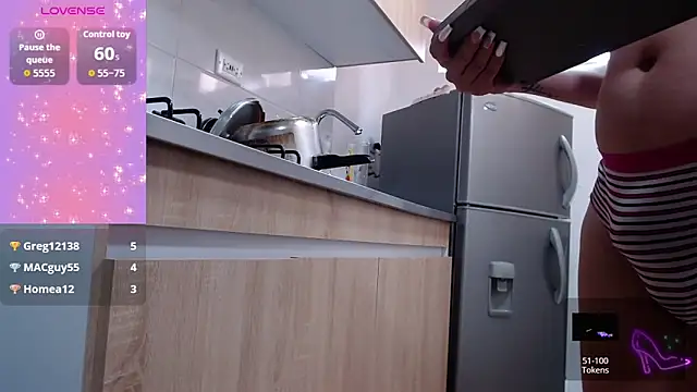 Snapshot of AllysonStonne chatting on November 2025 10:03:02 PM AllysonStonne online show from November 2025 10:03:02 PM