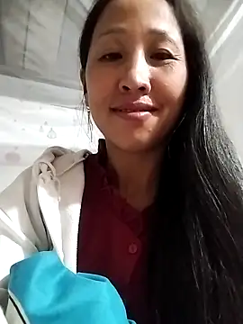 cute love00 online show from November 2025 02:07:02 PM