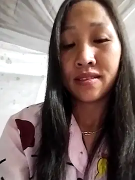 cute love00 online show from February 2026 11:52:02 PM