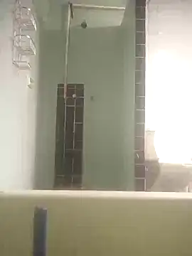 Snapshot of ReyesSau chatting on September 2025 04:34:02 PM ReyesSau online show from September 2025 04:34:02 PM