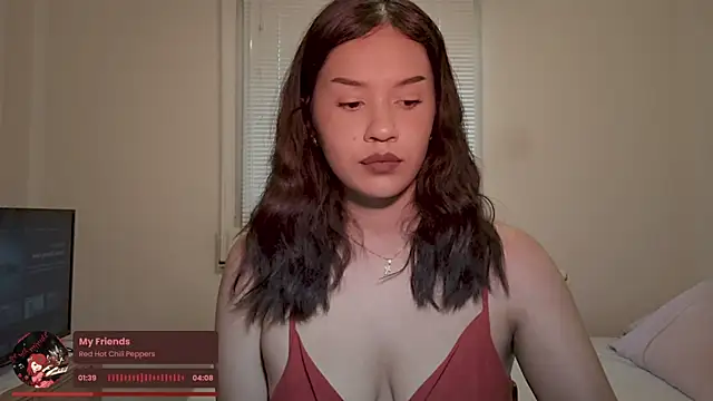 Snapshot of gigifontaine__ chatting on May 2026 08:20:02 AM gigifontaine online show from May 2026 08:20:02 AM