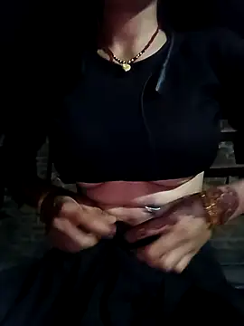 SpicyRoshni online show from April 2026 06:15:01 PM