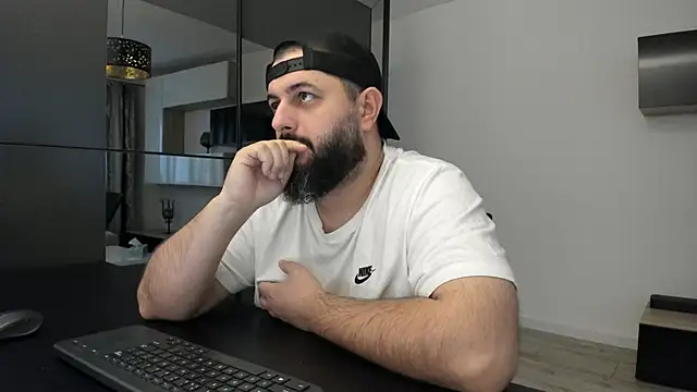 DravenPeak online show from November 2025 05:20:02 AM