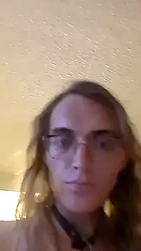 Snapshot of BlondeyMiyMiy chatting on September 2025 10:08:01 AM BlondeyMiyMiy online show from September 2025 10:08:01 AM