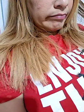 Snapshot of saraferrer151 chatting on January 2026 05:43:02 AM saraferrer151 online show from January 2026 05:43:02 AM