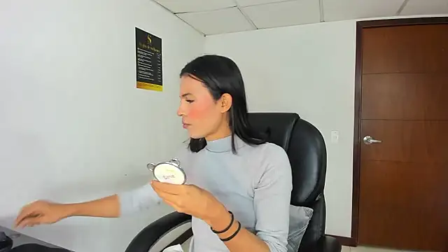 Aisha hotts777 online show from January 2026 03:33:01 AM