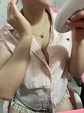 Lissa xinh09 online show from December 2025 04:14:01 PM