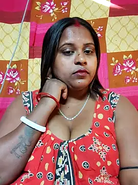 Hot-Show2 online show from February 2026 10:32:02 AM