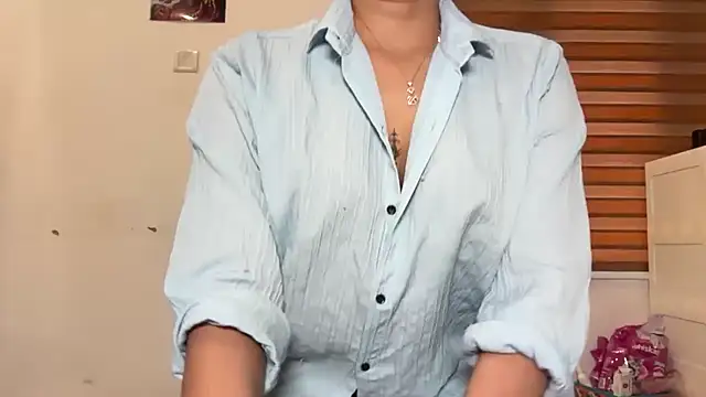 LucytheDevilQueen online show from March 2026 04:07:02 AM