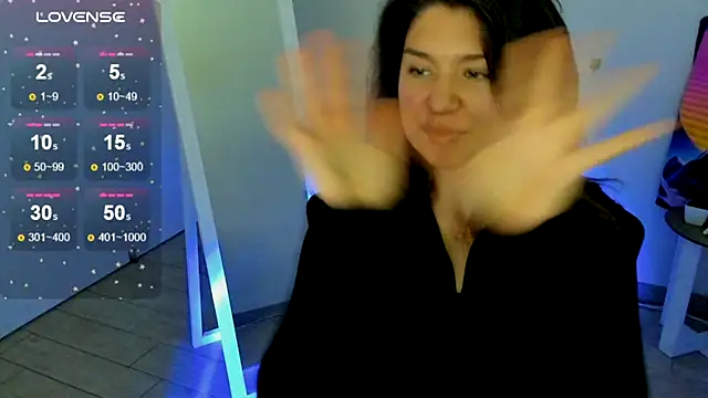 Sandra Curly online show from October 2025 07:14:01 PM