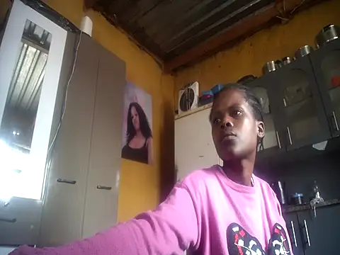 Snapshot of Caramelchick01 chatting on November 2025 11:03:01 AM Caramelchick01 online show from November 2025 11:03:01 AM