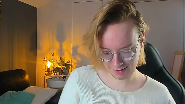 Amanda Butlerr online show from October 2025 10:05:02 AM